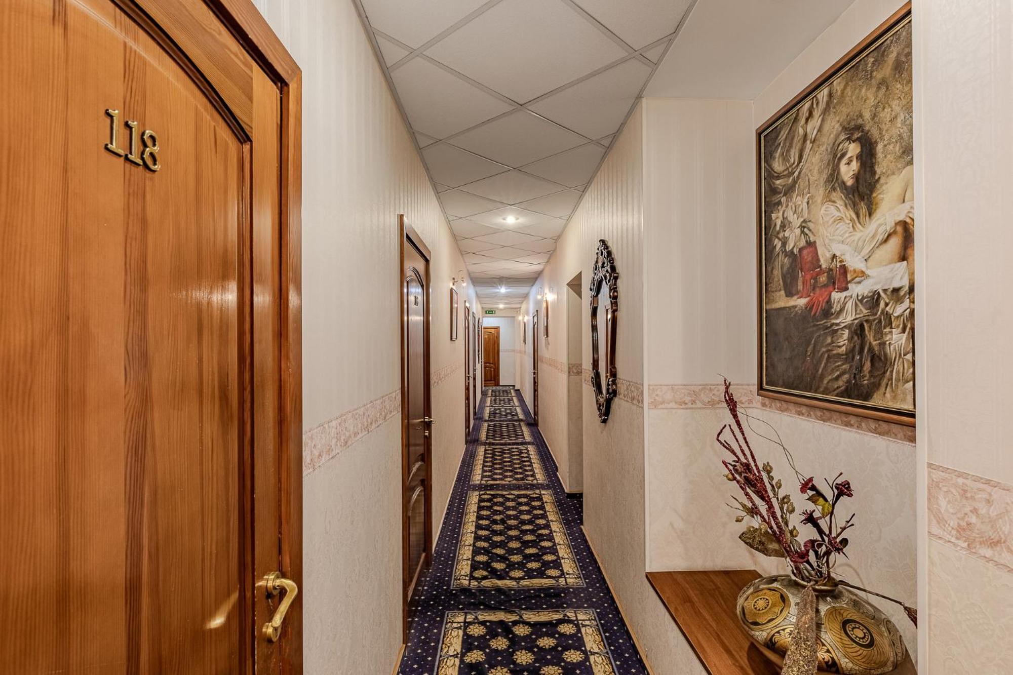 Gallery Hotel Gintama Apgrade Kiev Exterior foto